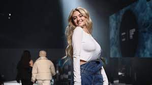 Leni Klum: How 168cm Reshapes Beauty Standards in Modeling